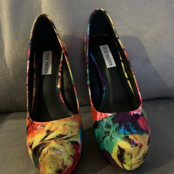 Steve Madden Floral print heels - Picture 4 of 5